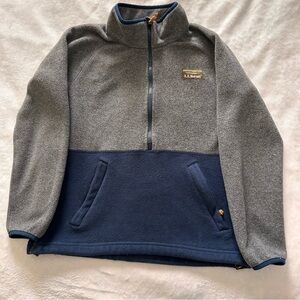 L.L. Bean Women’s Two-Tone Gray and Navy Fleece Zip-Up Pullover